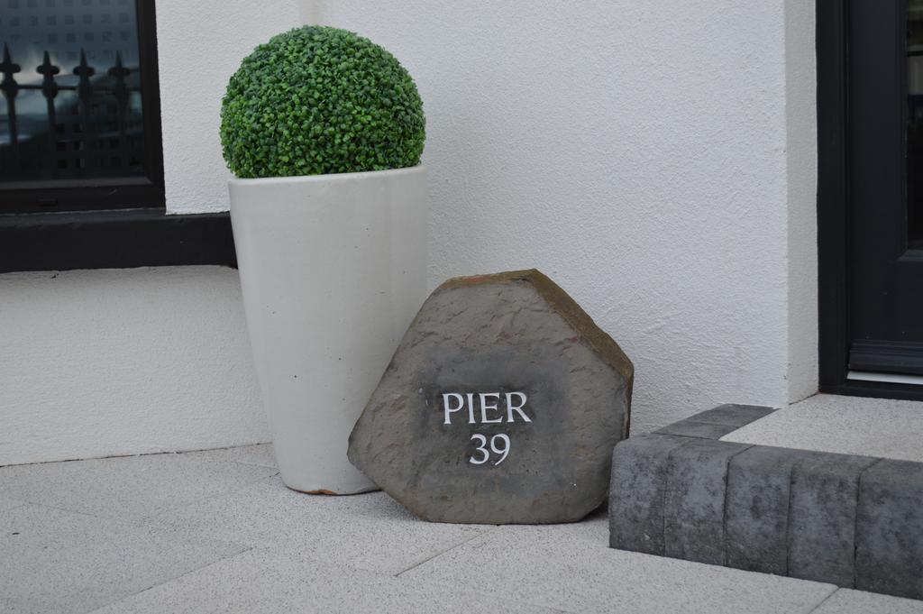 Pier39Portrush Adult Only Bed & Breakfast Exterior photo